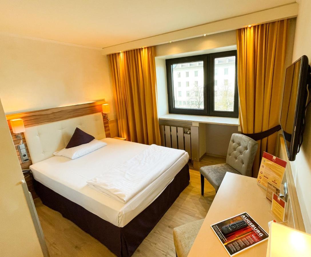 City Hotel Ost Am Koe Аугсбург Екстериор снимка