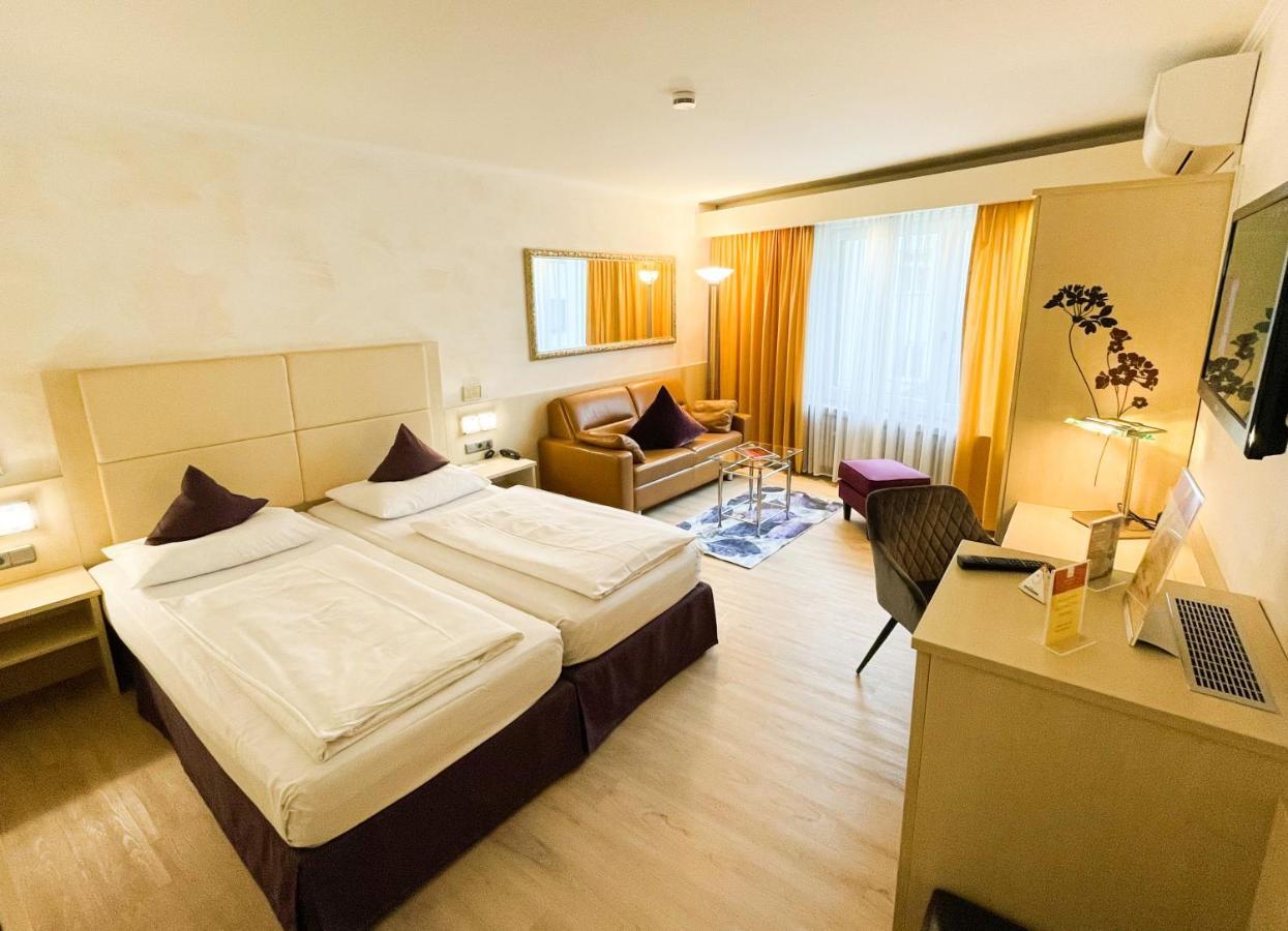 City Hotel Ost Am Koe Аугсбург Екстериор снимка