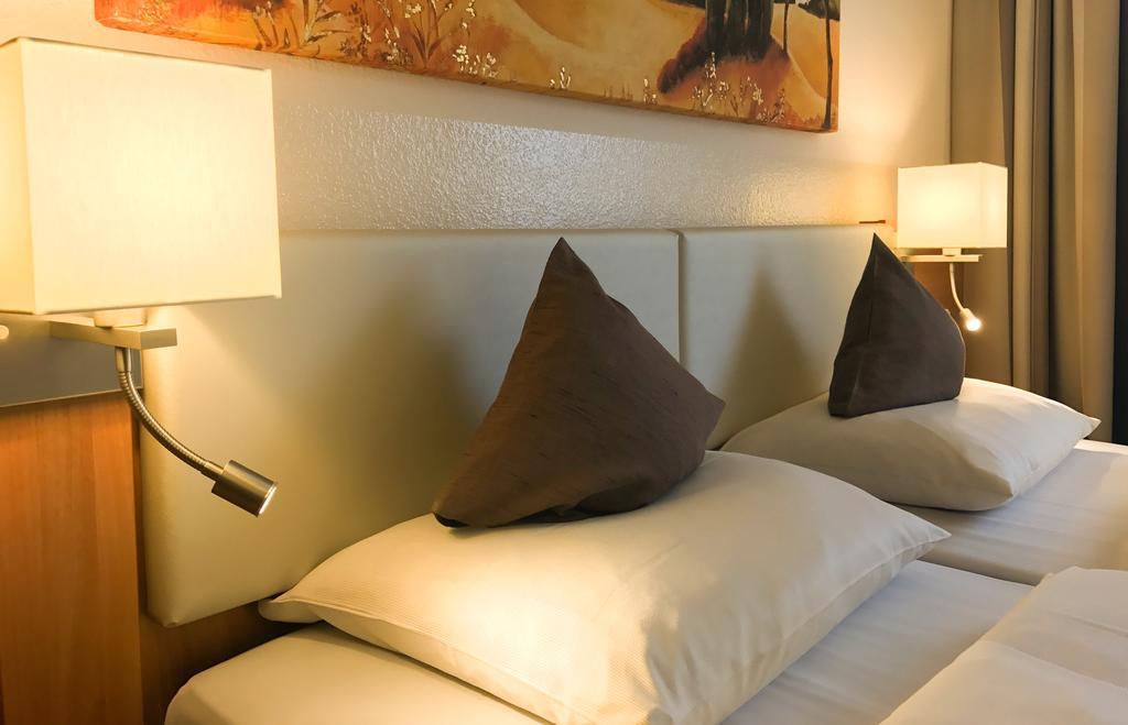 City Hotel Ost Am Koe Аугсбург Екстериор снимка